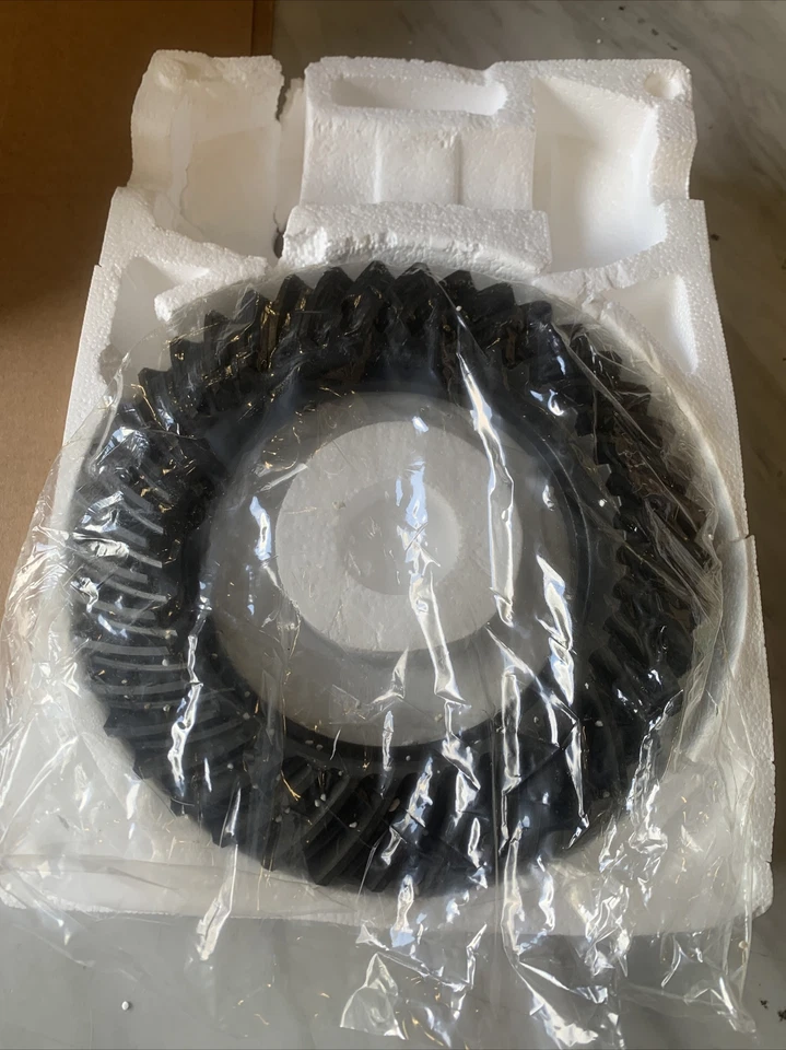 Yukon ring GM 10.5" 14 bolt truck 4.11 ratio ( ONLY RING GEAR) YGGM14T-411 - Image 1 of 4