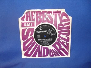 CILLA BLACK SOMETHING TELLS ME – AUSTRALIAN 7” RECORD - Picture 1 of 3