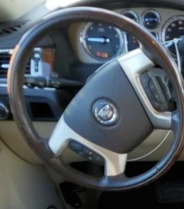 2013-2014 Cadillac Escalade LH Driver Steering Wheel Airbag OEM - Image 1 of 4