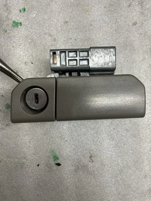 Guantera Honda Pilot 2009-2015 caja de guantes pestillo bloqueo mango OEM gris claro Foto 1 de 4