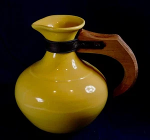 Franziskaner Ware Verglasung McBean El Patio hellgelbe Karaffe mit Holzgriff - Bild 1 von 4