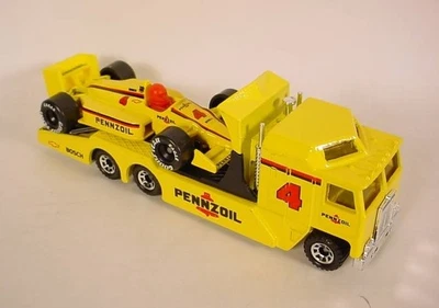 Matchbox Kenworth Cabover Pennzoil Racing Transporter con #4 coche de carreras suelto Foto 1 de 2