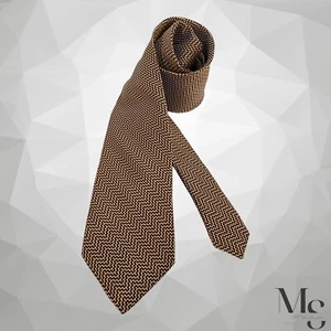 TOM FORD Brown Geometric Luxury Silk Tie Made In Italy W: 3.5" EX COND - Picture 1 of 6