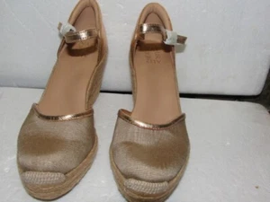 Naturalizer Bianca Keilabsatz Schuhe Gold Leder Obermaterial & Stoff geschlossen Top 8,5 NEU - Bild 1 von 17
