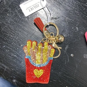 Llavero chic de papas fritas, con brillantes pedrería y un rojo vibrante... - Imagen 1 de 3
