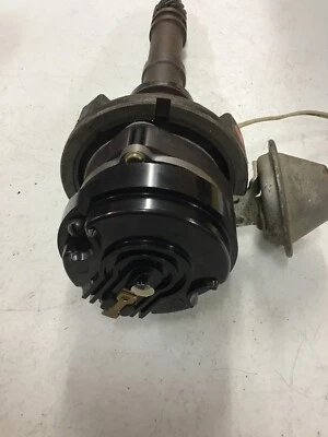 Corvette 1969-1970 Transistor distributor 38011 Part#1111491 DateOA20 - Image 1 of 4