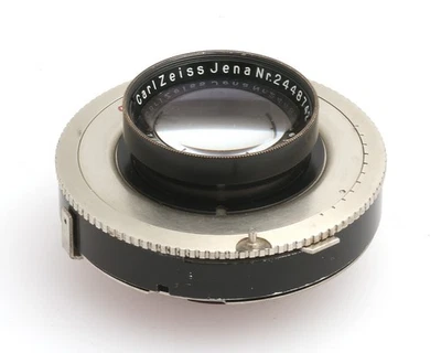 Carl Zeiss Jena Tessar 2,8/8 cm mit Zentralverschluss - Bild 1 von 3