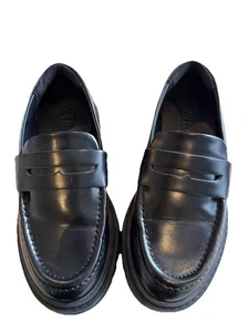 Zara Boys Leather Black shoes size 13 (euro size 31) - Picture 1 of 3