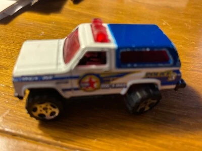 1983 Matchbox Metro Police White 4x4 Chevy Blazer, Made in China - Image 1 of 4