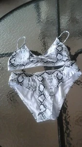 BMJL 2pc Bathing Suit White And Black Bikini Size Medium - Picture 1 of 8