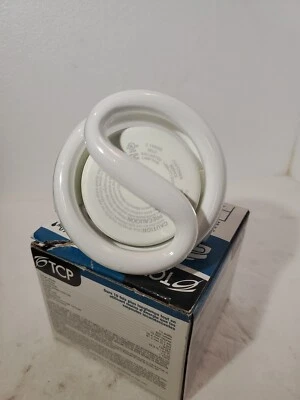 TCP Bulb (33213SSP) 13W - 120V - 900 Lumens - 10,000 Hours - GU24 (NEW) - Image 1 of 4