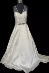 Wedding Dress Fits Size 8 Mikado Ivory V Neck With Gold Bow £900 - Picture 1 of 15