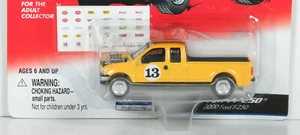 Johnny Lightning Rebel Rods 2000 Ford 00 F-250 Nifty 250 gelb 1:64 4 - Bild 1 von 5