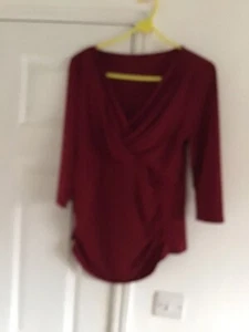 Ladies medium 36 inch bust maroon top length 27 inch at front - Picture 1 of 3
