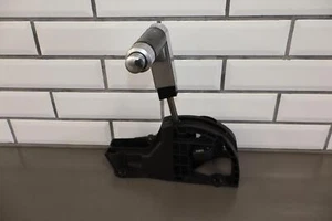 03-07 Hummer H2 OEM Automatic Floor Shifter With Knob - Picture 1 of 11