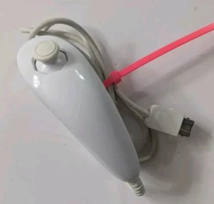 Authentic Nintendo Wii Nunchuck Controller White, RVL-004, Pre-Owned - Picture 1 of 2