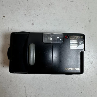 Cámara fotográfica compacta Olympus Infinity Jr. Quartzdate flash incorporado 35 mm Foto 1 de 4