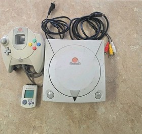 Sega Dreamcast Console With Controller VMU and Cables Tested Working