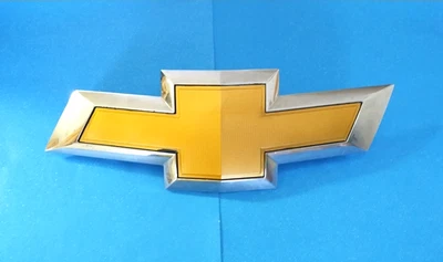 2014-2020 Chevrolet Impala chrome and gold front emblem - Image 1 of 4