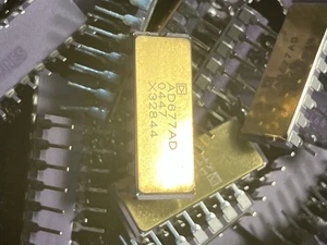 AD677AD Analog Devices - Analog-To-Digital Converter - Picture 1 of 5