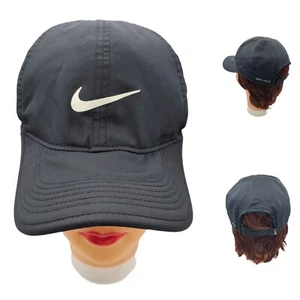 Nike federleichte Dri-Fit schwarze Strapback Mütze verstellbar leichte Kappe gebraucht, in einwandfreiem Zustand - Bild 1 von 10