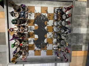 Eaglemoss DC Batman Chess Set Board Magazines Collection Complete USED - Picture 1 of 24