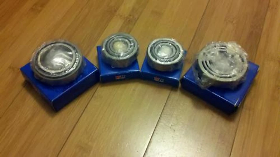 Juego de cojinetes de rueda delantera Corolla GTS AE86 RWD 1984-1987 Foto 1 de 1