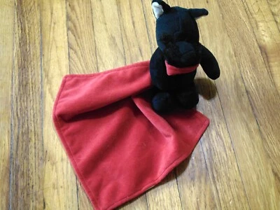 Manta de seguridad para bebé Carters de felpa negra Scottie perro sonajero sosteniendo rojo satinado  Foto 1 de 2