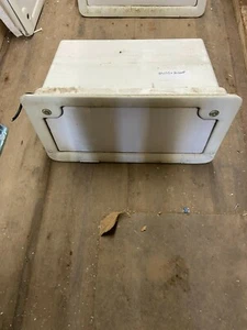 WOHNWAGEN / WOHNMOBIL AKKUBOX / AUFBEWAHRUNGSBOX / NASSBOX - Bild 1 von 3