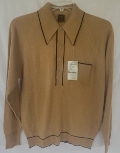 De colección años 70... NACIONAL... MARRÓN... SOLAPAS LARGAS... SUÉTER... SUÉTER POLO... ETIQUETAS NUEVAS... MED PARA HOMBRES - Imagen 1 de 5