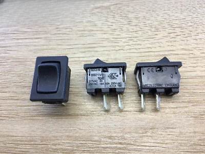 Interruptor momentáneo basculante arcoeléctrico 8601VB 10A 2 posiciones CANTIDAD: 2 PIEZAS Foto 1 de 4