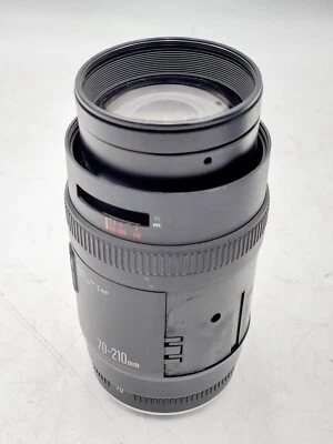 Lente zoom Canon, 70-210 mm, estabilizador de imagen, interruptor de enfoque automático/manual Foto 1 de 3