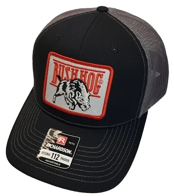Parche Bush Hog en Richardson 112 sombrero de camionero Snapback negro/carbón  Foto 1 de 4