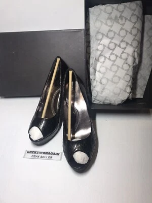 Kenneth Cole Reaction Zapatos de Tacón Peep Toe de 4 pulgadas Talla 8M Negro Escala Dragón Usados en Excelente Condición Foto 1 de 4