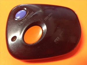Genuine SUBARU Remote Keyless FOB 2-Button FCC ID: A269ZUA111 CAN: 700 101 672 - Picture 1 of 8