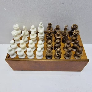 Hand Carved Onyx Alabaster Chess Set Hecho en Mexico 32 Piece with Wood Box Gift - Picture 1 of 24