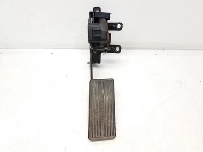 Pedal acelerador 2004 Ford F350SD (6.0L / AT - Drive by Wire / DBW - Imagem 1 de 4