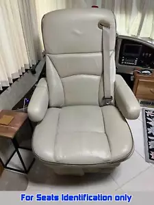 Nice 16 0unce Velour Motorhome,RV Captain Chair Seat Covers Fits Beaver Contessa - Foto 1 di 30