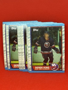 (19) 1989-90 Topps Islanders Hockey Card #6 Derek King DP RC
