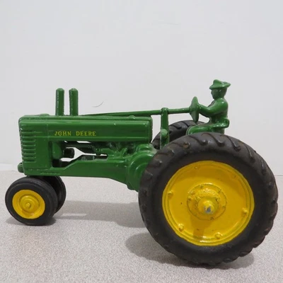 Ertl  John Deere 1947 "A" Tractor Made in USA  1/20 JD-1947A-E - Image 1 of 4