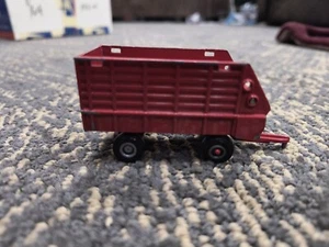 ERTL Case International Trailer 1/64 scale LOOSE - Picture 1 of 12