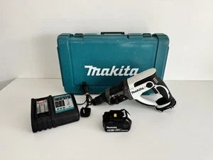 Refurbed Makita DHR202 18V LXT SDS Rotary Hammer Drill & Storage Box Case Bundle - Picture 1 of 14
