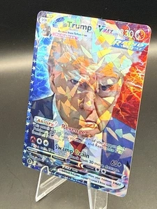2025 Trump Mugshot Vetro Rifrattivo Pokemon CARTA ARTE - Foto 1 di 7