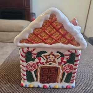 VTG. Gingerbread house cookie jar Candy Canes Ginger Bread Man MPD 1995 - Picture 1 of 17