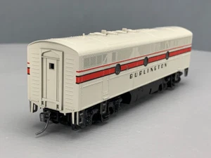 HO Stewart 8221 F3B PH II Locomotive CB&Q Low Fans Powered HO4106 - Picture 1 of 6