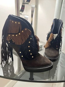 Authentic New Burberry  Shoes/Booties Size 39 (US 8) - Picture 1 of 10