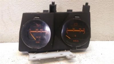 Grupo de manómetros y presión de aceite para Nissan 300ZX 1985   Foto 1 de 4