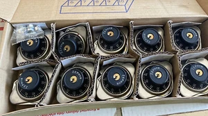 LOTTO DI 10 SERRATURE A COMBINAZIONE ZEPHYR LOCK 1930 INTEGRATE (leggi bene) - Foto 1 di 12