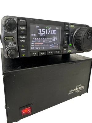 ICOM IC-7000 100W HF/50/144/430MHz ricetrasmettitore tutte le modalità con alimentatore - Immagine 1 di 3