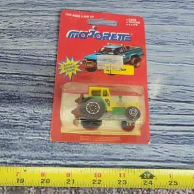 Majorette 1/64 Scale die-cast green and yellow tractor sealed - Image 1 of 4